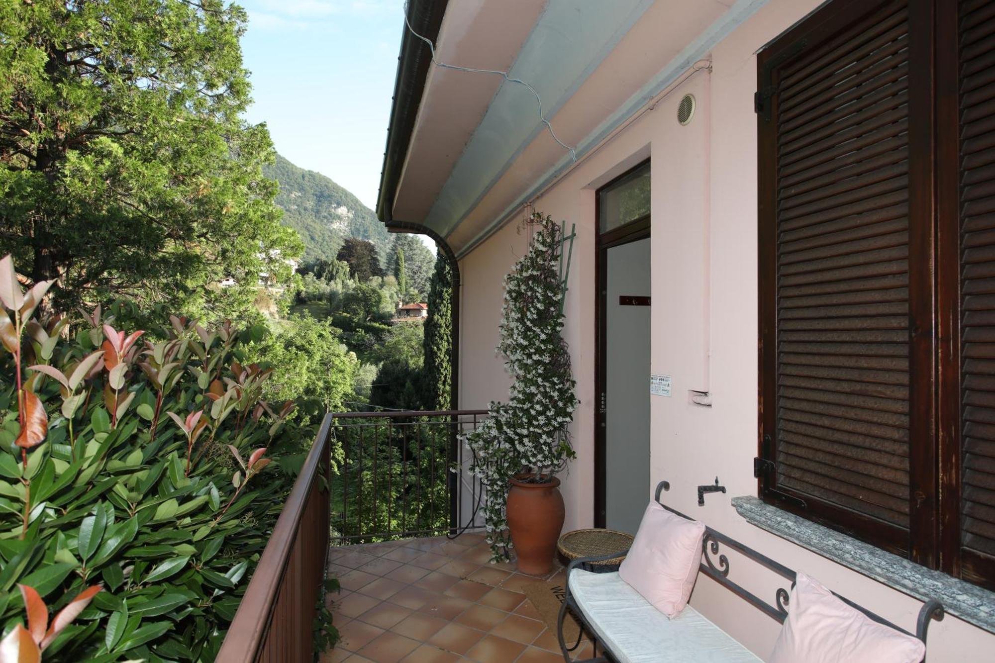 Wonderful Lake Front Appartment Near Bellagio Limonta Buitenkant foto
